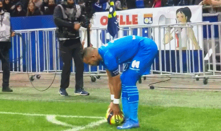 里程碑，国安36岁后卫王刚已在中超出战200场（36岁国安后卫王刚达成中超200场里程碑）