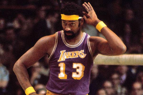 马卡：距离世界杯仅剩半年时间，J罗面临无俱乐部困境（马卡：世界杯倒计时半年，J罗仍未找到新东家）