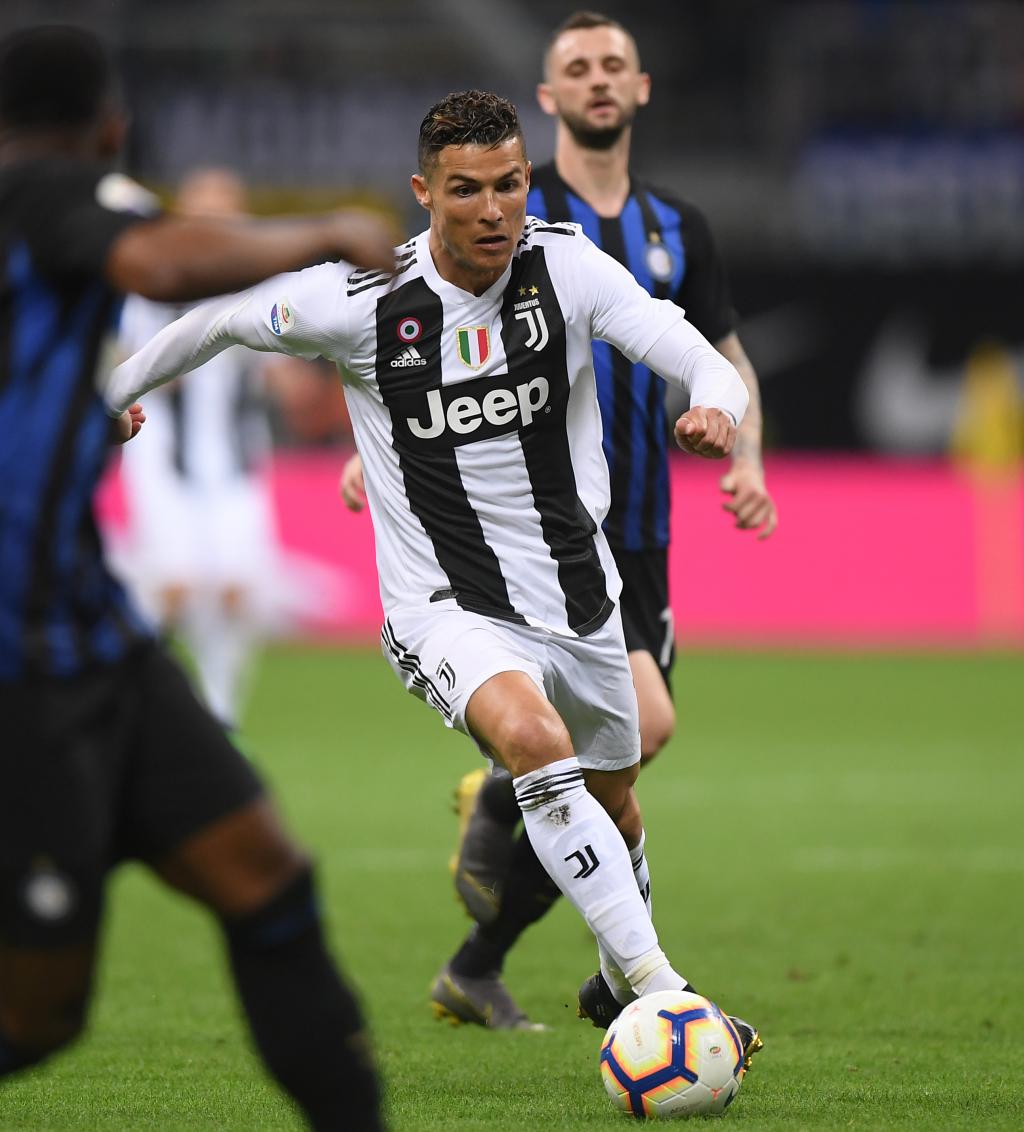 记者：丘库埃泽目前最有可能去富勒姆，土超俱乐部没报价