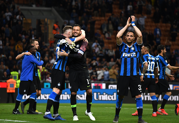 孔帕尼：过去两次对阵巴黎对于中立球迷来说也非常有意思（孔帕尼：前两次与巴黎交锋同样精彩，令中立球迷大呼过瘾）