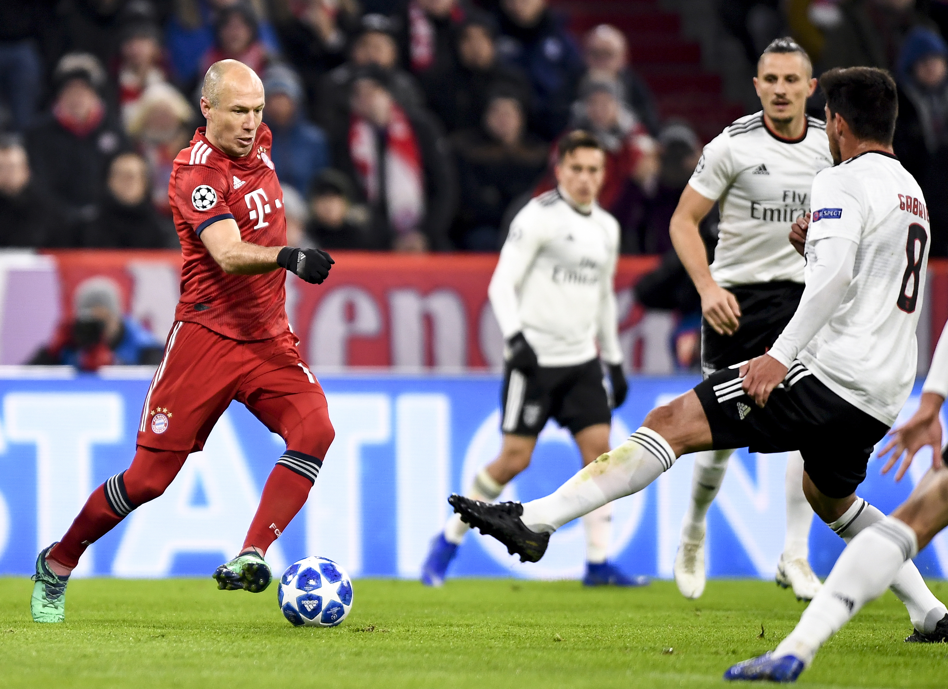 米体：拉齐奥已达到财务标准，可以不受限制投入冬窗转会（米兰体育报：拉齐奥财务达标，冬窗引援投入不设限）