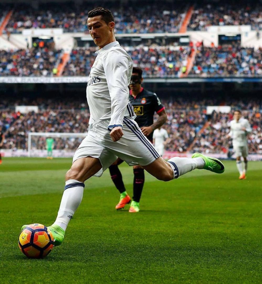 曼城瓜帅战术调整成功击败托特纳姆（瓜迪奥拉变阵奏效 曼城力克热刺）