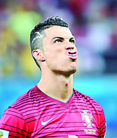 佛罗伦萨连续8场不胜，赛后哲科拿着扩音器与球迷沟通（佛罗伦萨陷入八场不胜，哲科赛后用扩音器与球迷对话）