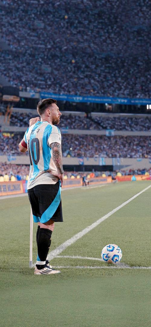 全场最佳，拿下🏆恭喜大菲🫡（MVP到手！恭喜大菲捧杯🏆🫡）