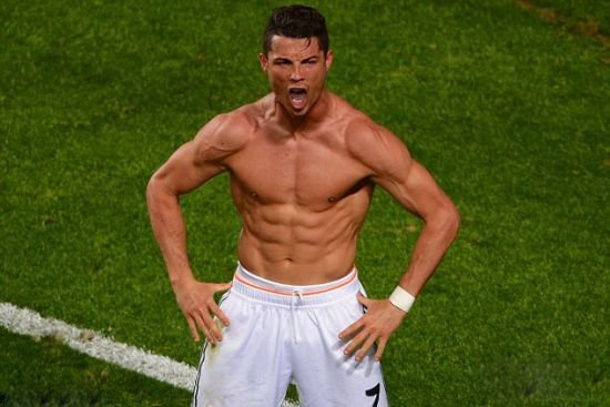 超越卡西，贝林厄姆以22岁128天刷新欧冠50场最年轻纪录（22岁128天，贝林厄姆改写欧冠50场最年轻纪录，超越卡西）