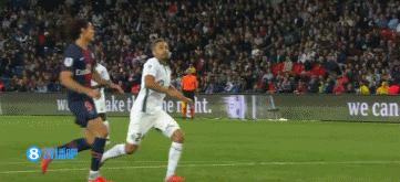 每体记者：弗里克计划让球员训练至周三，之后给他们放三天假（每体：弗里克将训练安排至周三，随后给球员放三天假）