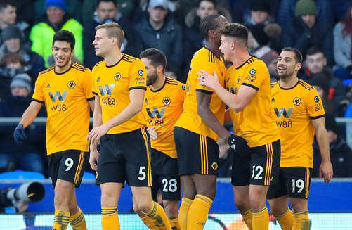 门将关键扑救锁定胜局（门将神勇一扑定胜负）