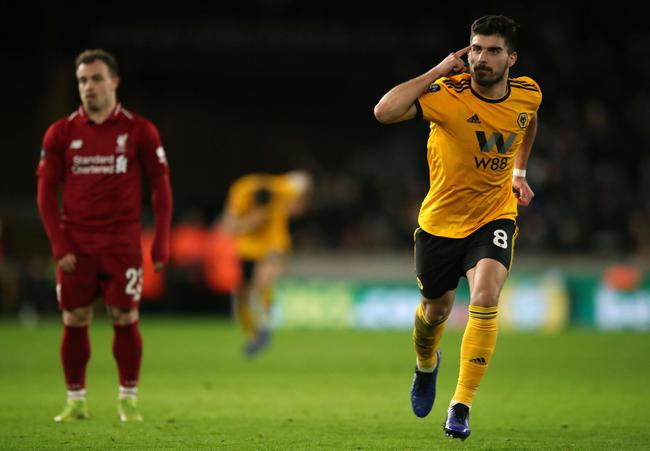 欧冠球员表现评析：C罗连续进球,（C罗连场破门：欧冠球员表现解读）